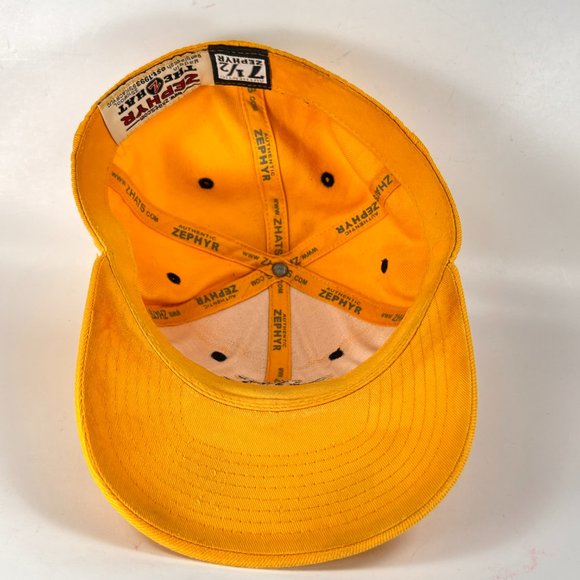 Vtg Wichita State Shockers NCAA Fitted 7 1/2 Cap Hat Zephyr Logo Mens WSU 90s - Picture 10 of 16